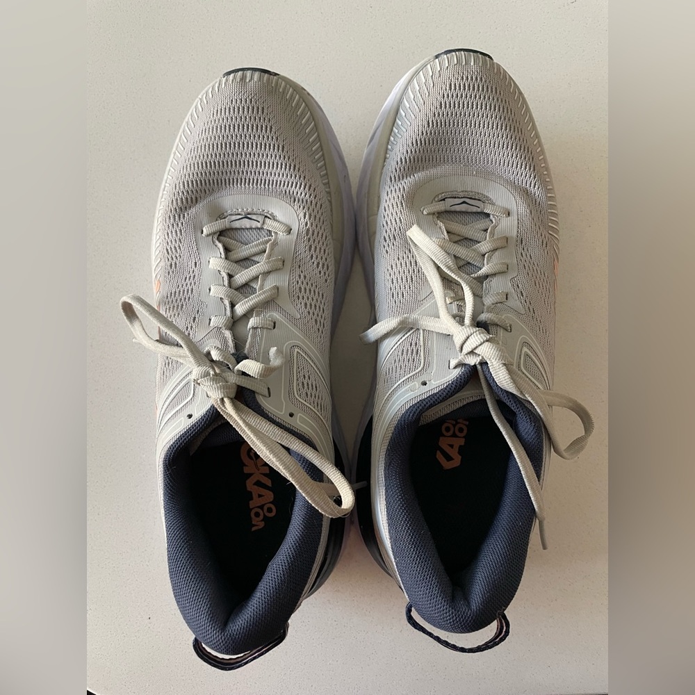 HOKA tennis shoe